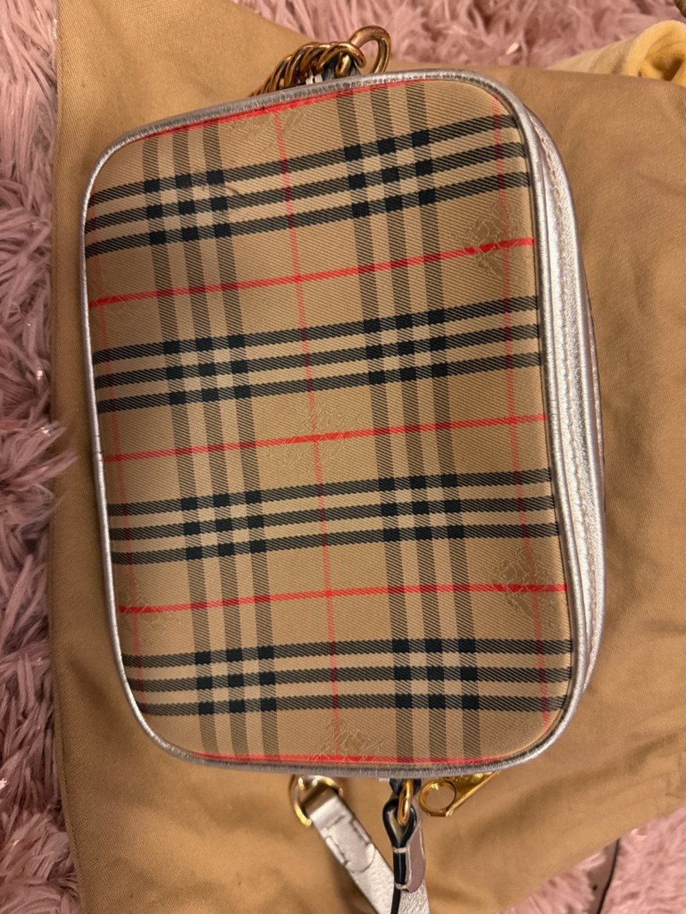 Burberry Beige Check Crossbody with Gold Chain and Silver Trim - Picture 3 of 8